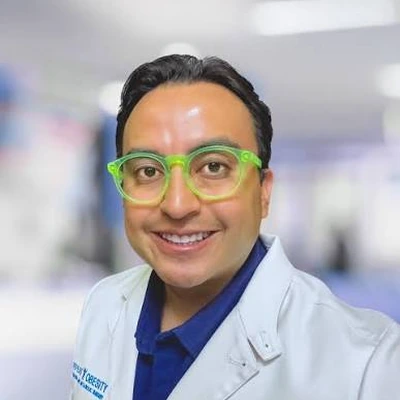 Dr. Rodrigo Aceves